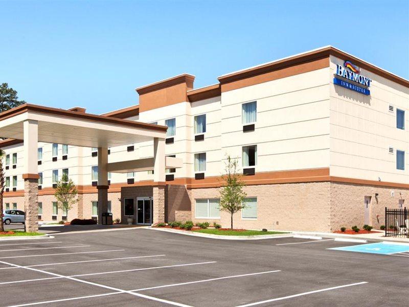Hotel Baymont By Wyndham Savannah South