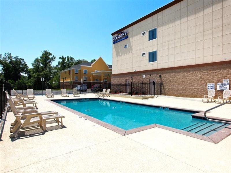 Hotel Baymont By Wyndham Savannah South 3*