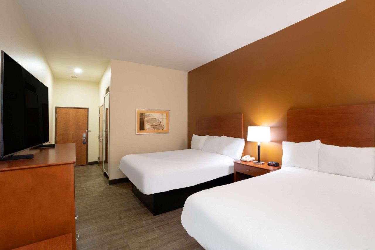 Hotel Baymont By Wyndham Savannah South Georgetown